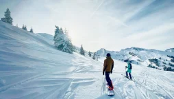 Avoriaz 1800 Transfers - snowboarders on the mountain