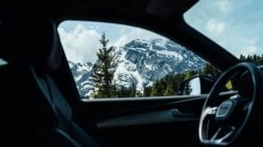 Why Reliable Ski Transfers Depend on Technology as Much as Vehicles