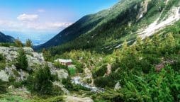 Bansko Bulgaristan: 2025 Yaz Tatili İçin En İyi Seçimler